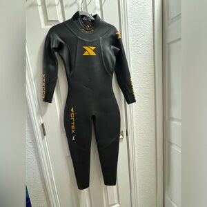 Xterra Vortex 4 Women's Full Coverage Wetsuit Triathlon Size M